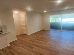 2511 W Sunflower Avenue P6, Santa Ana CA 92704