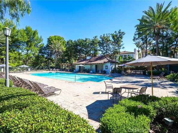 309 Falcon Creek, Irvine CA 92618