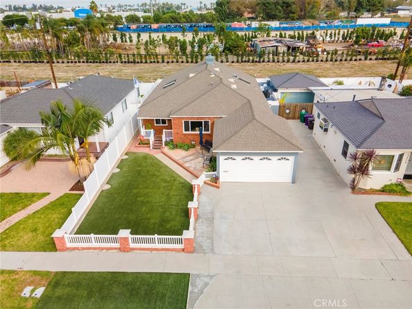 3814 Stevely, Long Beach CA 90808