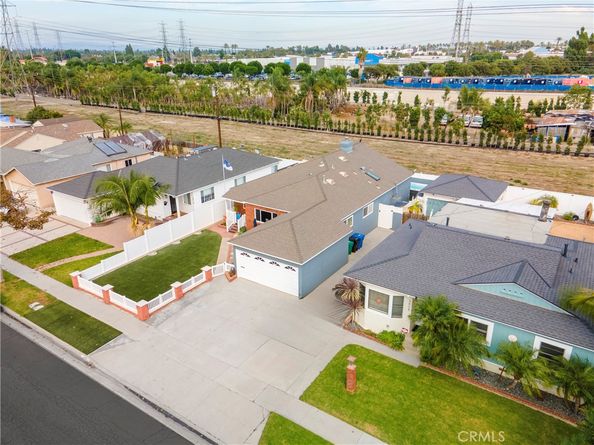 3814 Stevely, Long Beach CA 90808