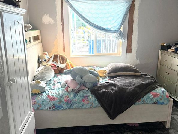 10712 Sherman, Sun Valley CA 91352