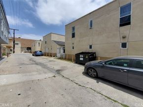 8021 S VERMONT Avenue 24, Los Angeles CA 90044