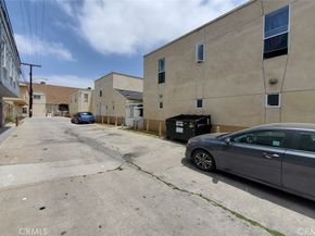 8021 S VERMONT Avenue 24, Los Angeles CA 90044