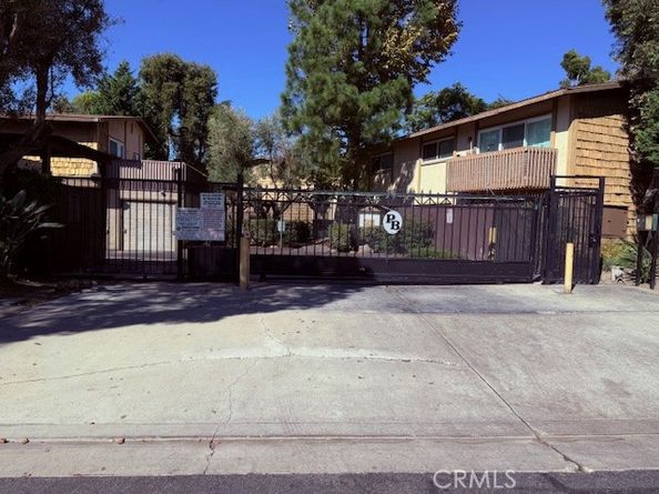 3050 S Bristol 2C, Santa Ana CA 92704