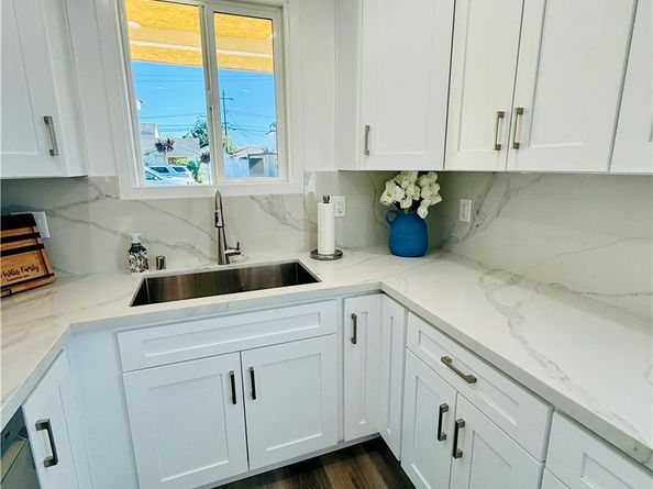 1107 W 210th Street, Torrance CA 90502