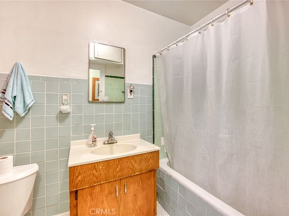 3982 S Gramercy, Los Angeles CA 90062