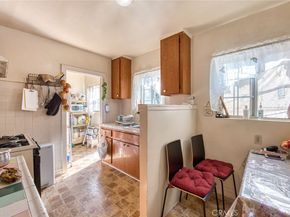 3982 S Gramercy, Los Angeles CA 90062