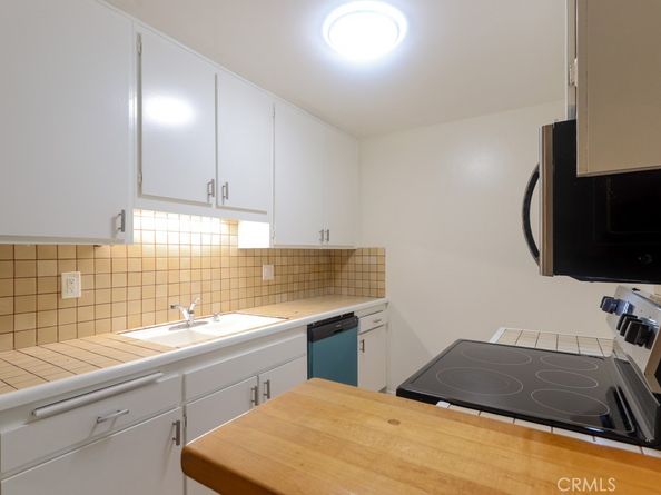 412 N Bellflower Boulevard 122, Long Beach CA 90814