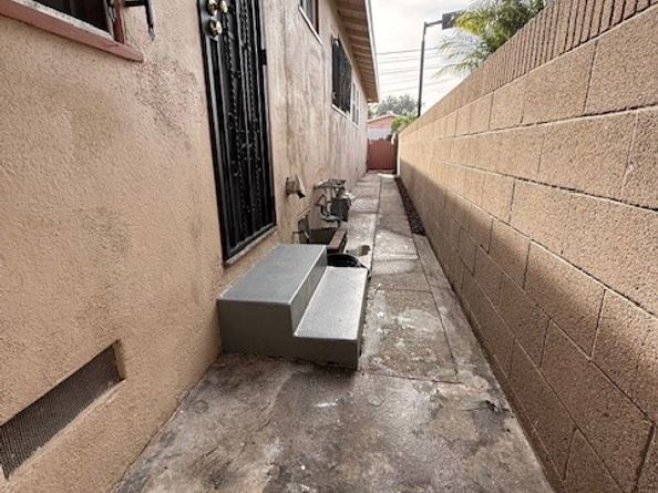 5010 W El Segundo Boulevard, Hawthorne CA 90250