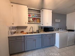 5010 W El Segundo Boulevard, Hawthorne CA 90250