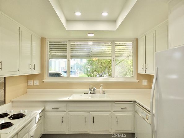 1891 McKinney Way 26B, Seal Beach CA 90740