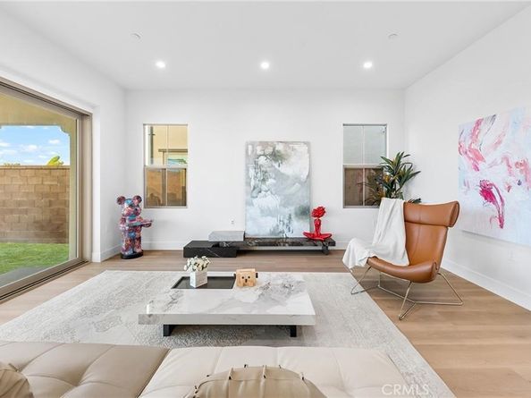 118 Sunnybank, Irvine CA 92618