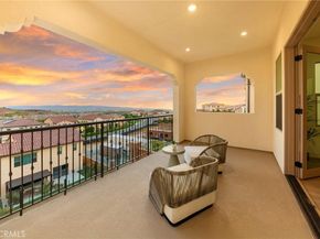 118 Sunnybank, Irvine CA 92618