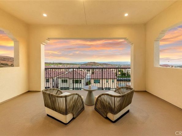 118 Sunnybank, Irvine CA 92618