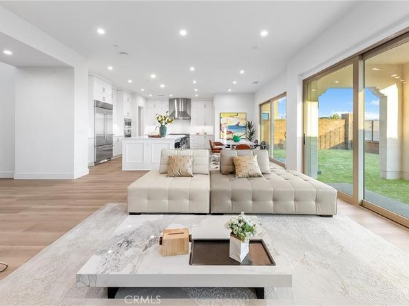 118 Sunnybank, Irvine CA 92618