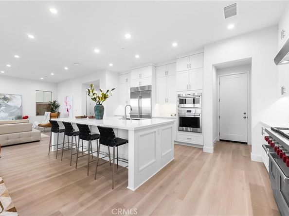 118 Sunnybank, Irvine CA 92618