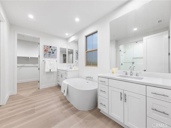 118 Sunnybank, Irvine CA 92618