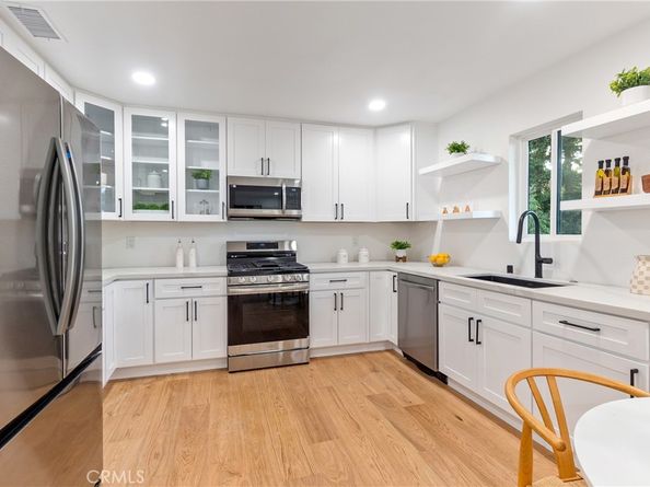 5166 Marmol Drive, Woodland Hills CA 91364