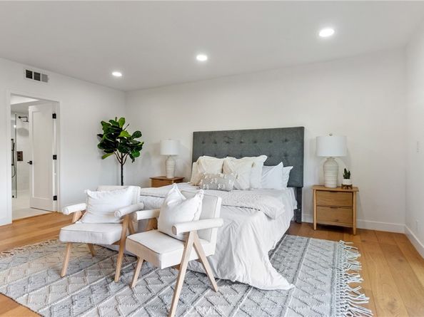 5166 Marmol Drive, Woodland Hills CA 91364