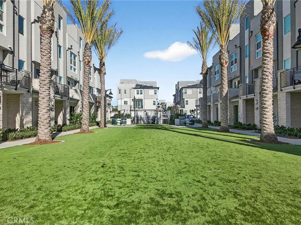 1615 W Bushell, Anaheim CA 92805