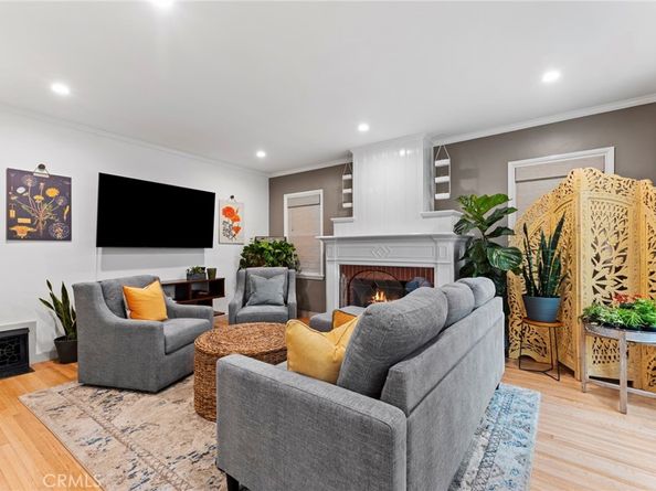 60 Santa Ana Avenue, Long Beach CA 90803