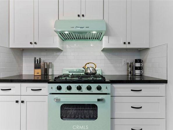 60 Santa Ana Avenue, Long Beach CA 90803