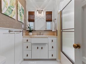 60 Santa Ana Avenue, Long Beach CA 90803