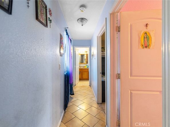 138 W Gage Avenue, Los Angeles CA 90003