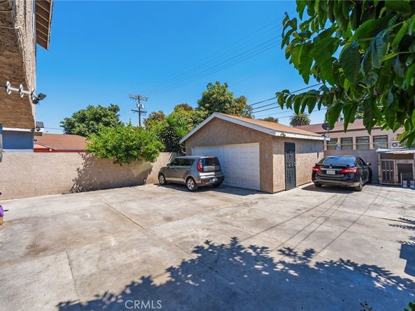 138 W Gage Avenue, Los Angeles CA 90003