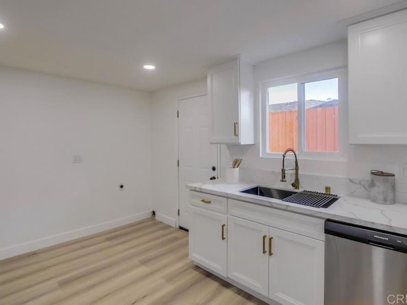 1211 La Presa Avenue, Spring Valley CA 91977