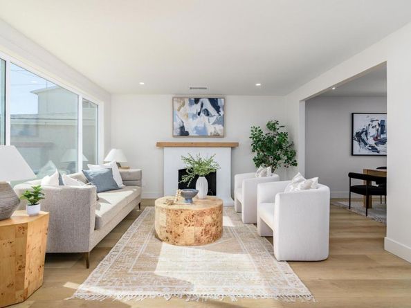 3996 Hatton St, San Diego CA 92111