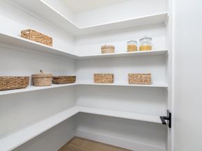 3996 Hatton St, San Diego CA 92111