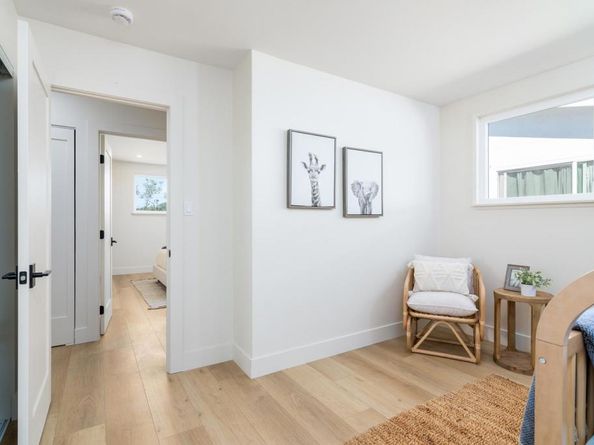 3996 Hatton St, San Diego CA 92111