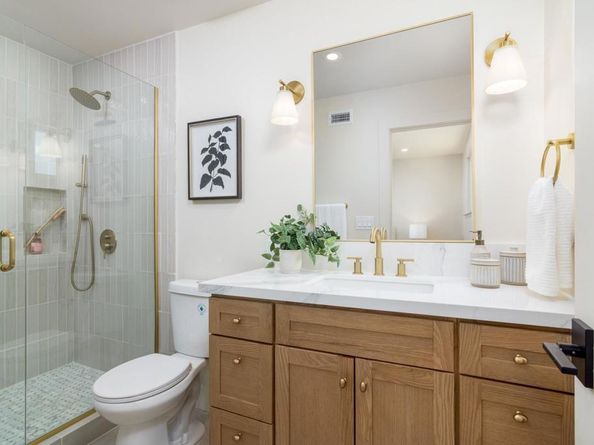 3996 Hatton St, San Diego CA 92111