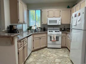 11422 Via Rancho San Diego 84, El Cajon CA 92019