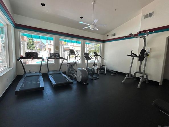 11422 Via Rancho San Diego 84, El Cajon CA 92019