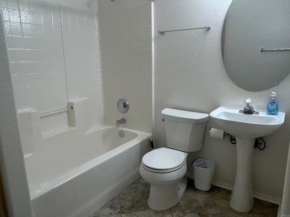 11422 Via Rancho San Diego 84, El Cajon CA 92019