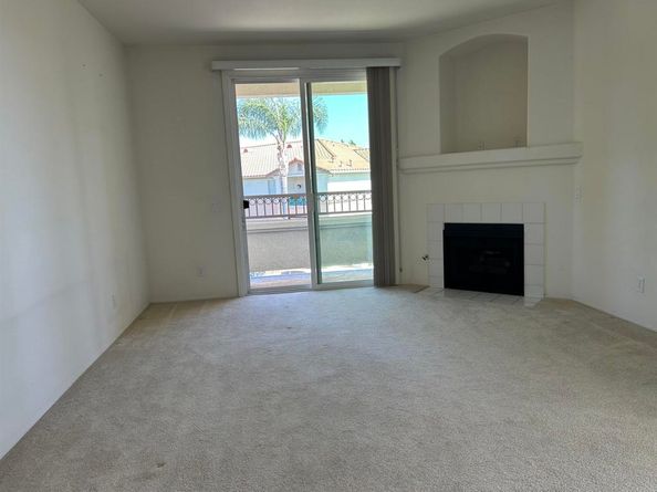 11422 Via Rancho San Diego 84, El Cajon CA 92019