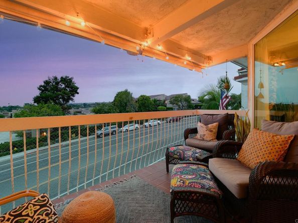 2323 Caringa Way 16, Carlsbad CA 92009