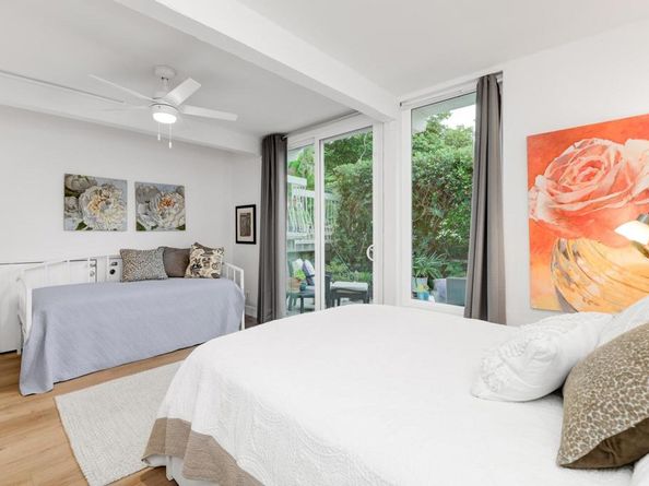 2323 Caringa Way 16, Carlsbad CA 92009