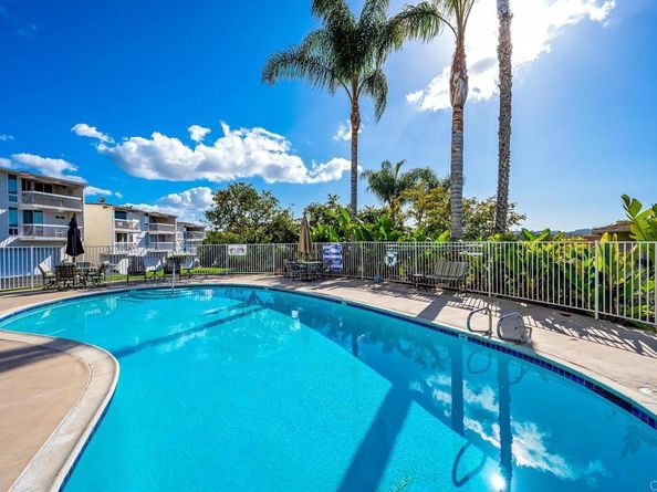 2323 Caringa Way 16, Carlsbad CA 92009