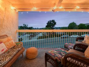 2323 Caringa Way 16, Carlsbad CA 92009