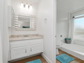 2323 Caringa Way 16, Carlsbad CA 92009