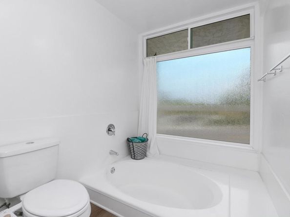 2323 Caringa Way 16, Carlsbad CA 92009