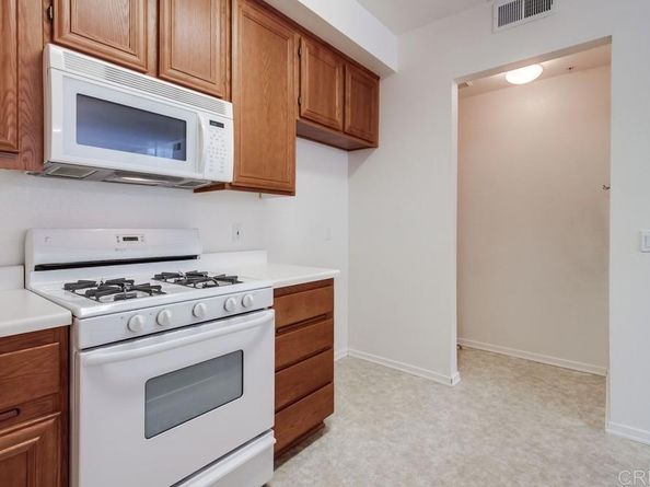 14530 Camino De La Luna 1, San Diego CA 92127