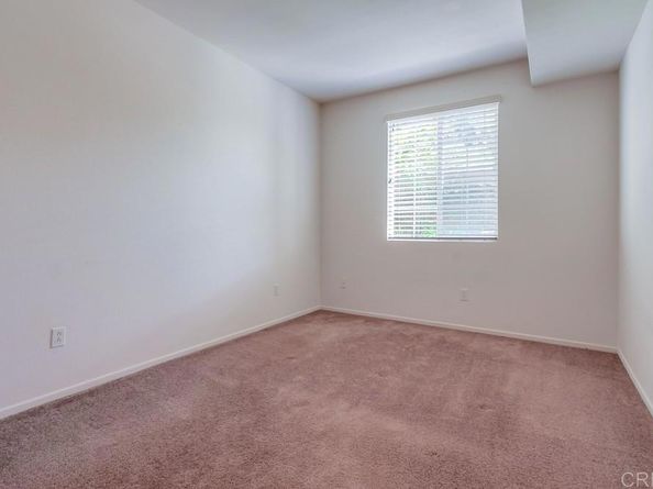 14530 Camino De La Luna 1, San Diego CA 92127