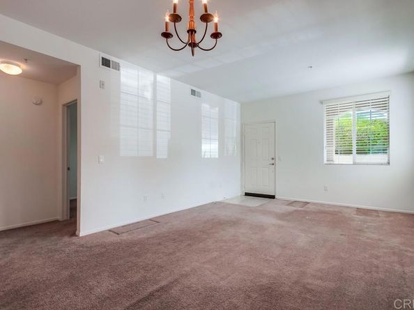 14530 Camino De La Luna 1, San Diego CA 92127