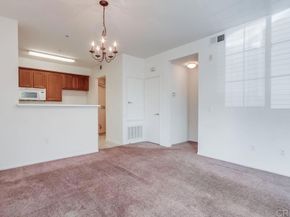14530 Camino De La Luna 1, San Diego CA 92127