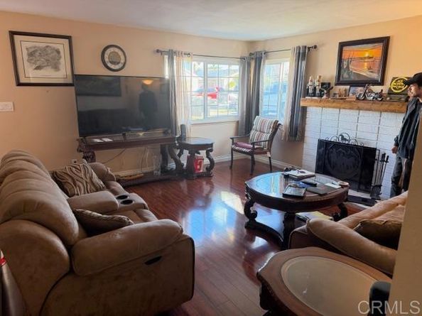 7029 La Sena Ave, San Diego CA 92114