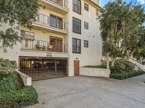 1263 Robinson Ave 2, San Diego CA 92103